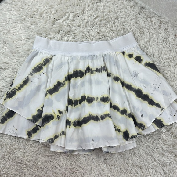 Lululemon Court Rival High-Rise Skirt *Long Transverse Yellow Multi - Picture 1 of 6